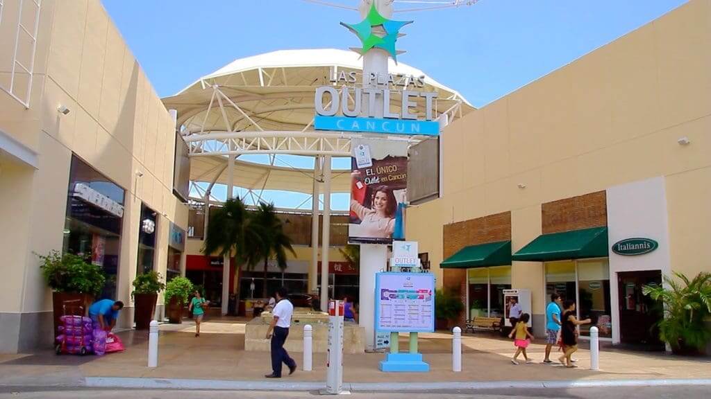 Las Plaza Outlet em Cancún