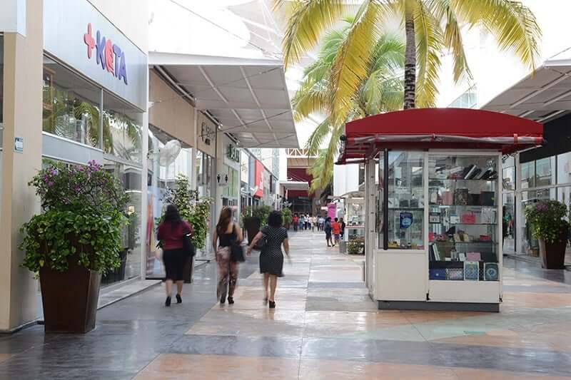 Las Plazas Outlet em Cancún - Lojas