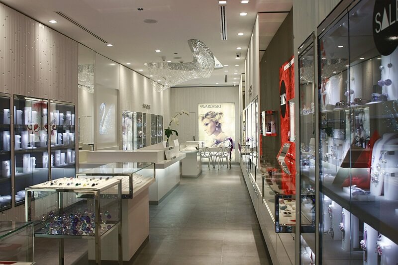 Compras de relógios no shopping Antara Fashion Hall na Cidade do México