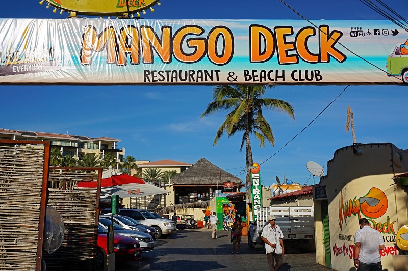Fachada do Mango Deck Restaurant, Bar & Beach Club