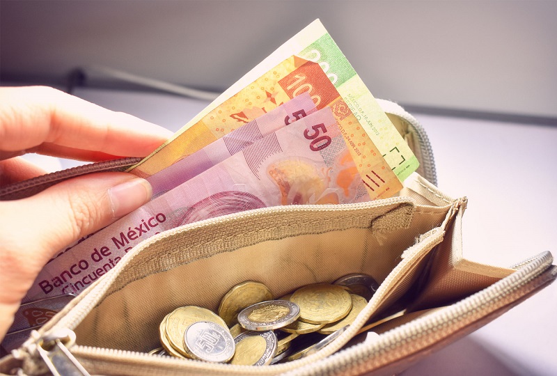 Pesos mexicanos para levar para Los Cabos