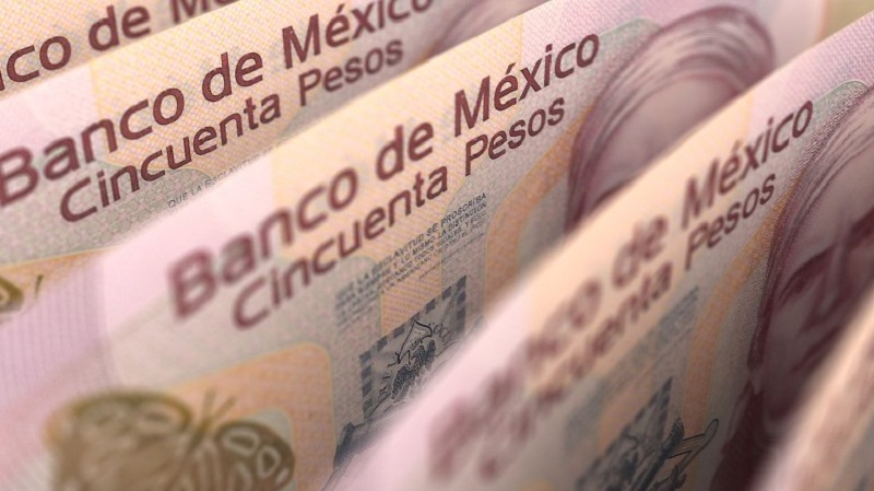 Pesos mexicanos na Cidade do México