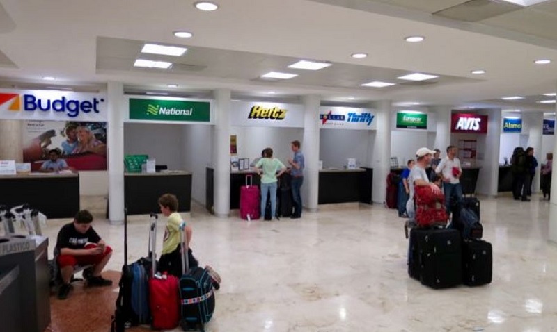 Locadoras de carros no aeroporto em Cancún