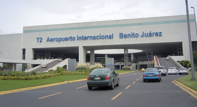 Carros - Aeroporto Internacional Benito Juárez