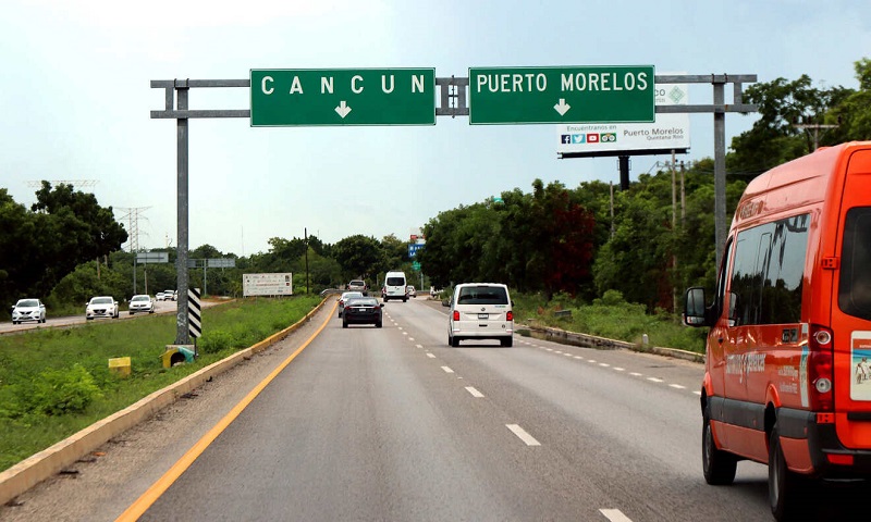 Carros em Cancún