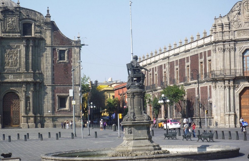 Praça de Santo Domingo na Cidade do México